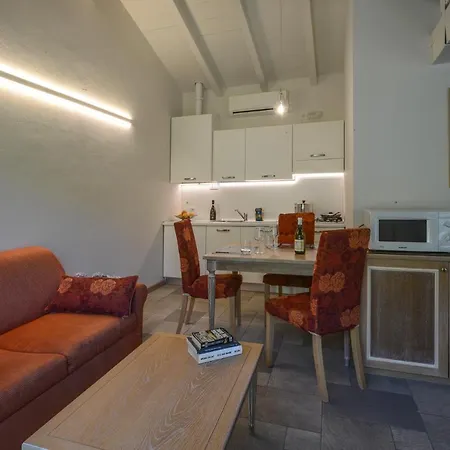 Ortensia Aparthotel 4*