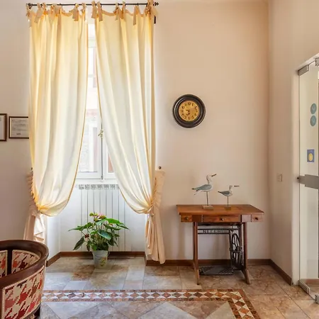 Ortensia Apartahotel 4*