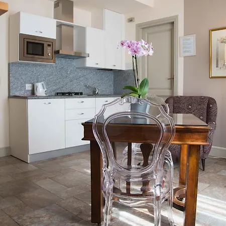 Ortensia Aparthotel 3*