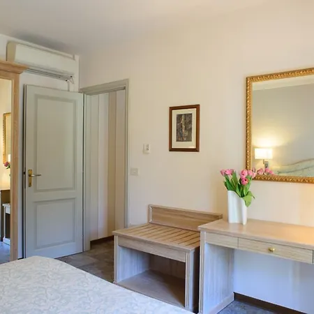 Ortensia Aparthotel Baveno