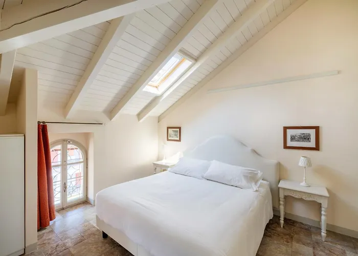 Ortensia Aparthotel 4*